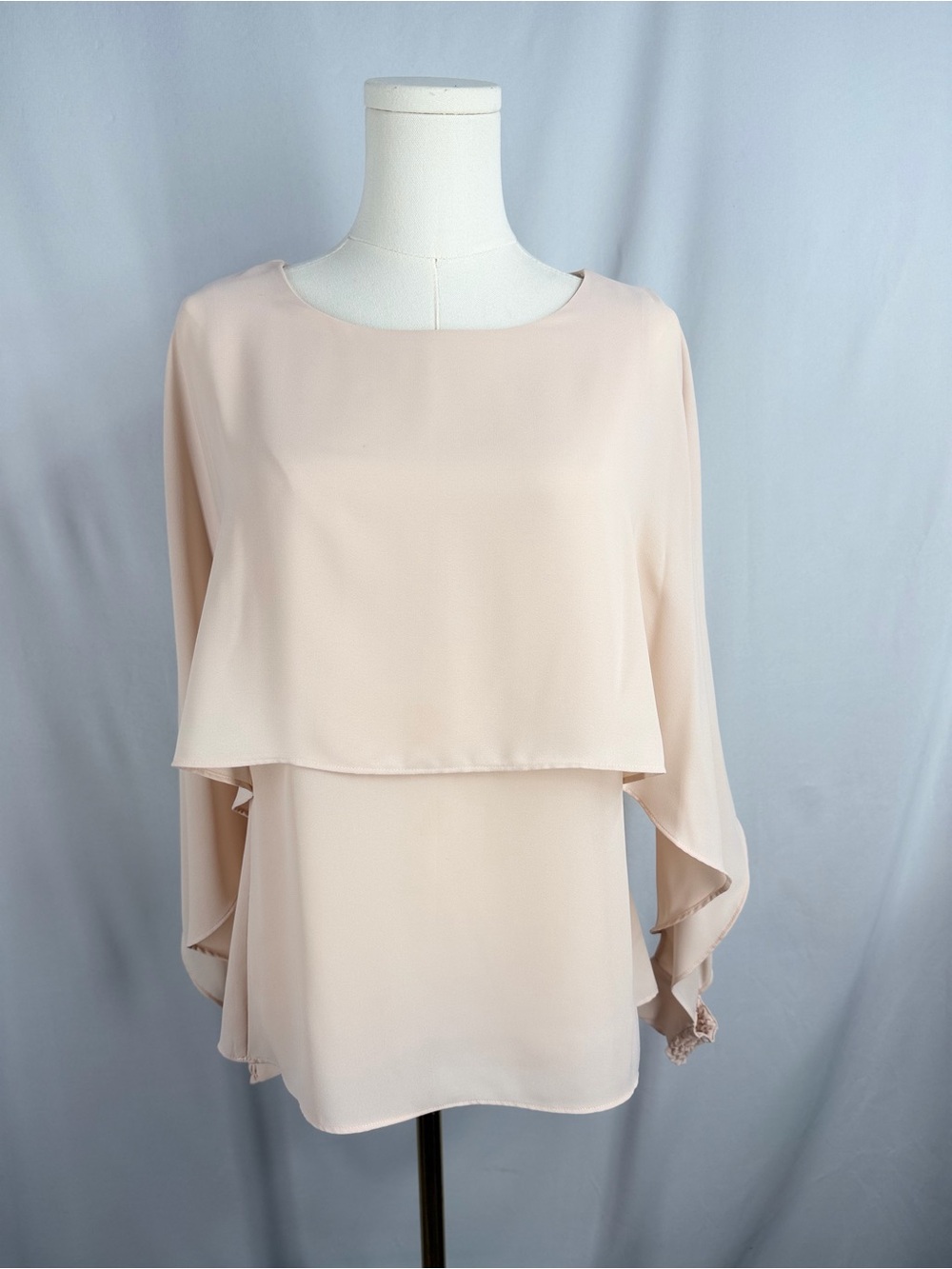 DKNY Womens Layered Chiffon Blouse Top XS Blush Pink Cape Sleeve Smocked Cuffs